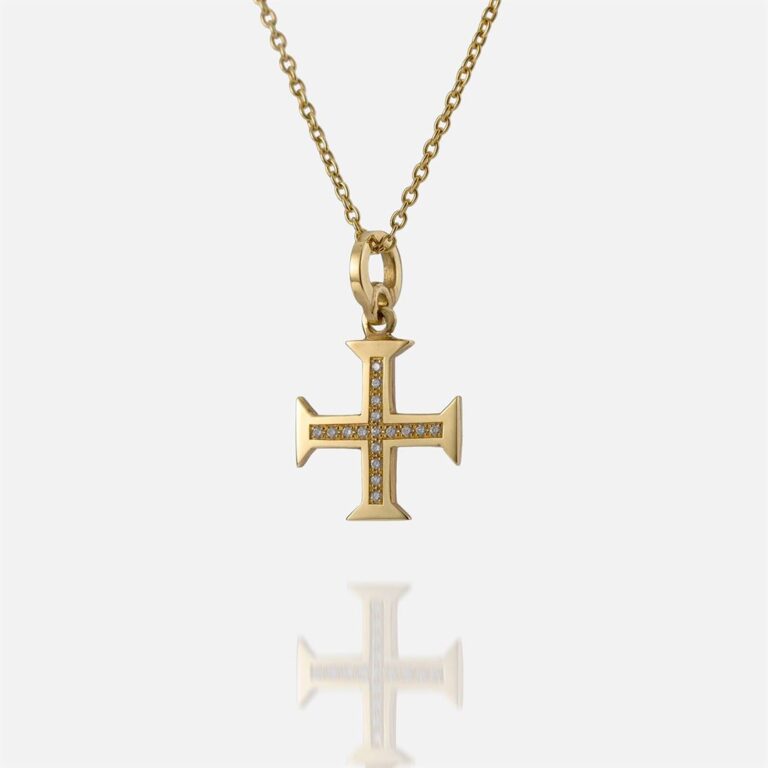 Fio com cruz em ouro amarelo e diamantes | Boa esperança