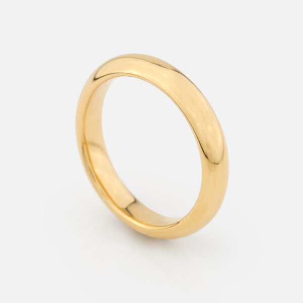 Aliança meia-cana amendoada em ouro amarelo