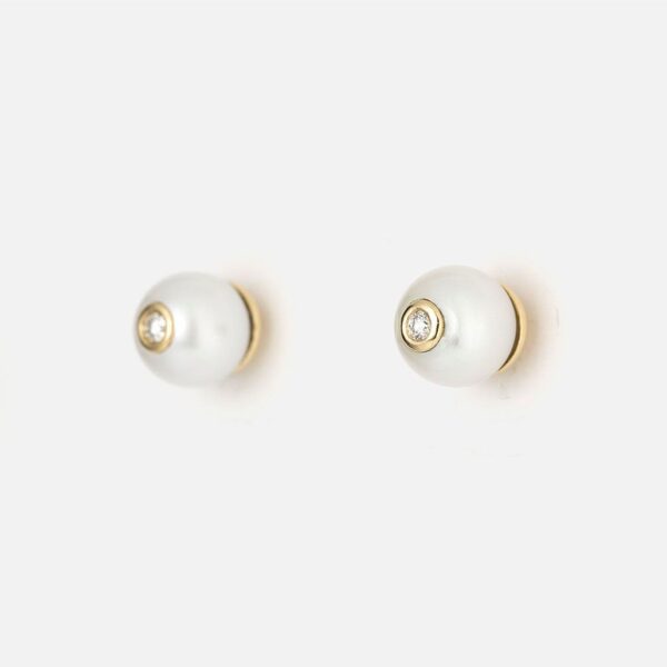 Anel em ouro com pérolas e diamantes coleção akoya da Leitão & Irmão