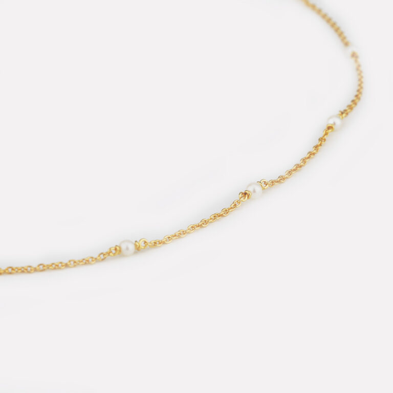 Fio em malha cadeado em ouro com pérolas da leitão & Irmão