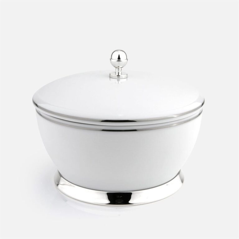 Caixa Riscada em porcelana Biscuit e prata com tampa carrapata em prata