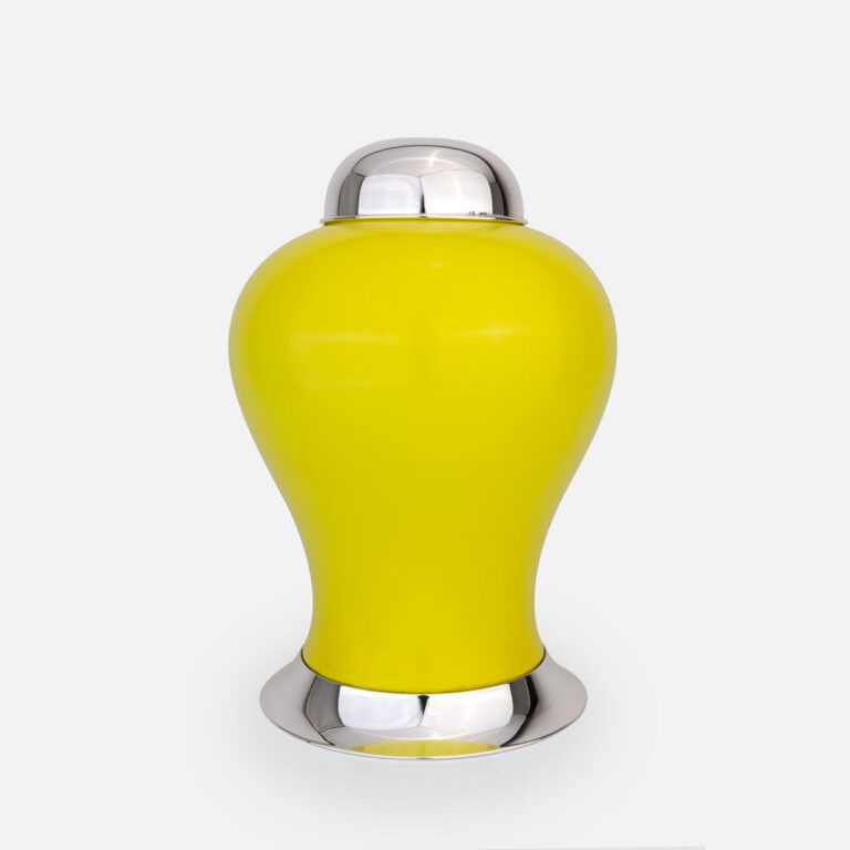 Pote em prata com porcelana portuguesa colorida amarelo da Leitão & Irmão