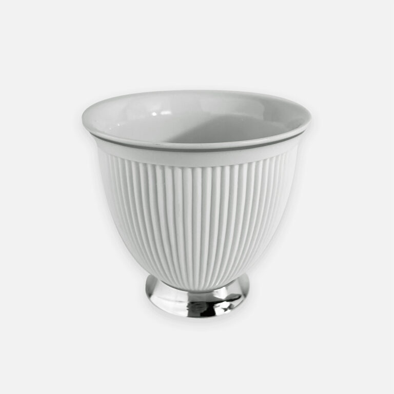 Copo para vela em porcelana Biscuit e prata da Leitão & Irmão