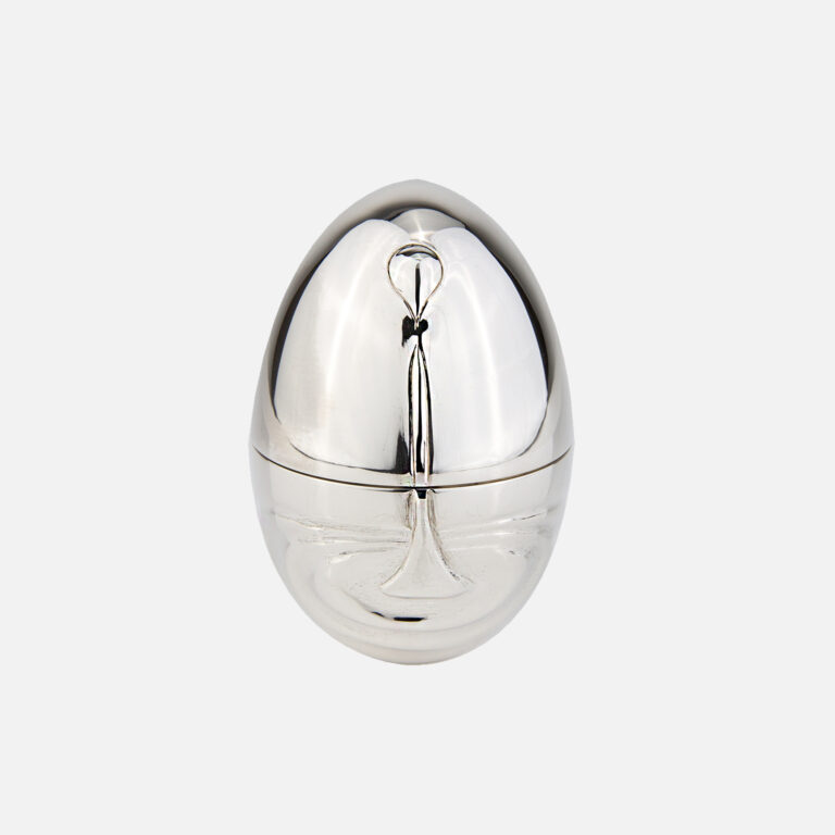 Ovo em prata com motivo gota de água da Leitão & Irmão