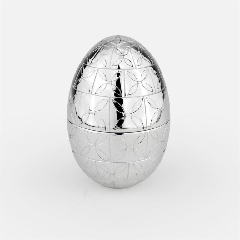 Ovo em prata com motivo azulejo da Leitão & Irmão