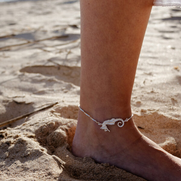 pulseira cavalo marinho em prata da coleção mar de prata da Leitão & Irmão