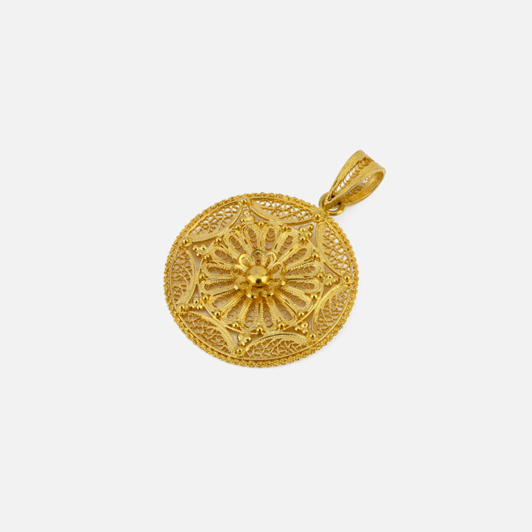 Medalha com flor de filigrana em ouro da Leitão & Irmão.
