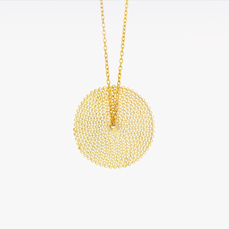 Colar carretilha em prata dourada em filigrana da leitão & Irmão